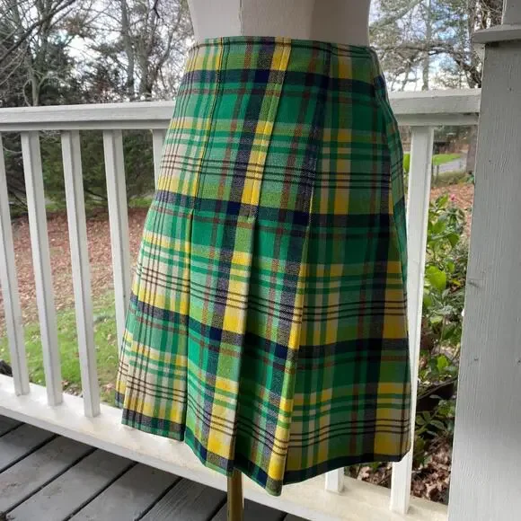 Vintage 70s green plaid pleated mini skirt - Picture 3 of 4